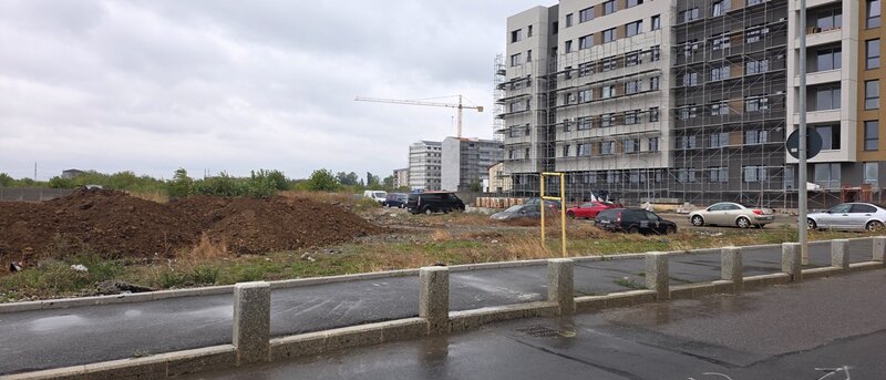 Berceni, zona Persu, str. Postalionului, Dealu Corbului, capat STB 241,