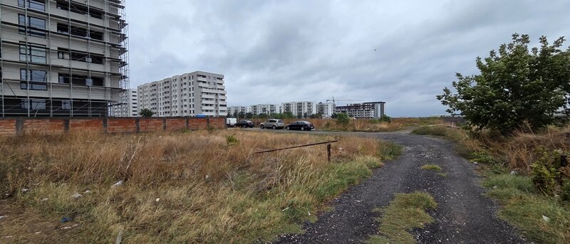 Berceni, zona Persu, str. Postalionului, Dealu Corbului, capat STB 241,